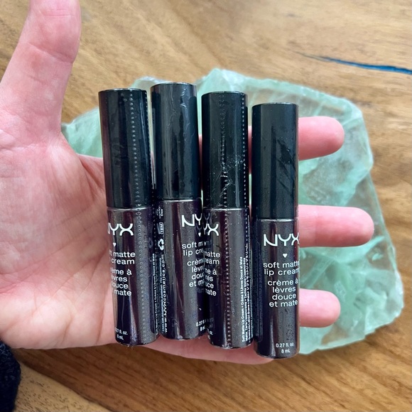 NYX Soft Matte Lip Cream Bundle in Transylvania for @megumi_fetch - Picture 5 of 9